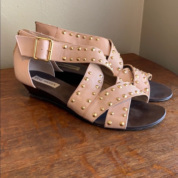 cream sandals low heel